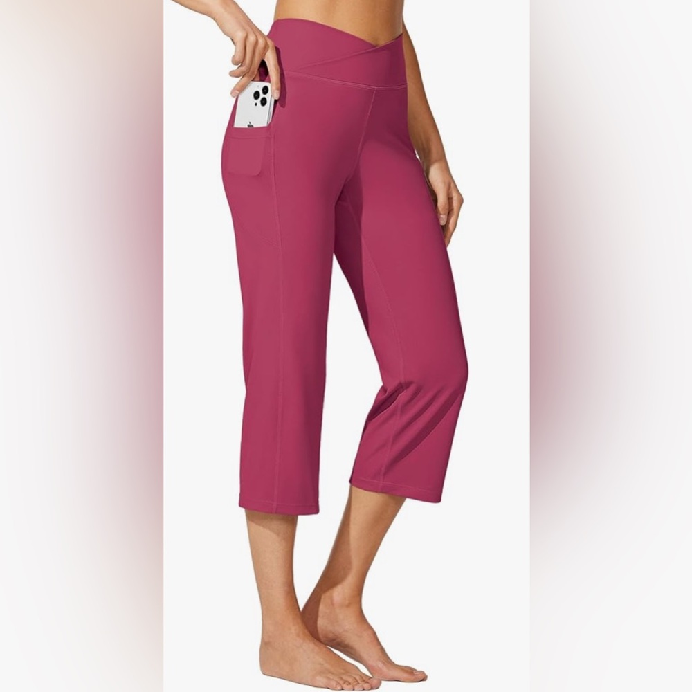 Women's Pink Capri Leggings